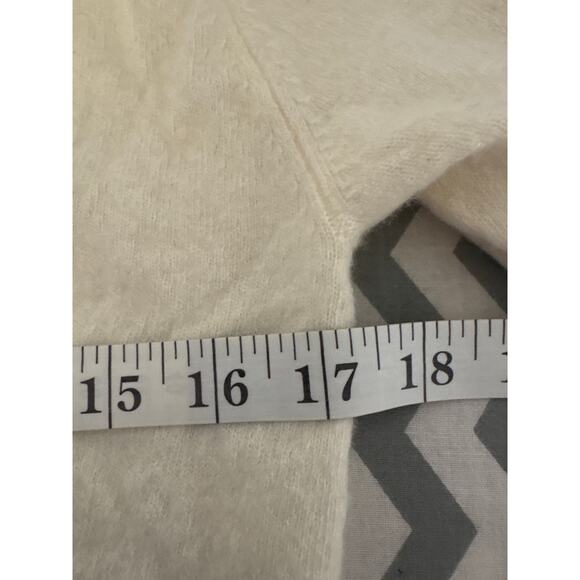 Benetton Women’s Beige Sweater – Cashmere Blend Italian Yarn, Size Small - Picture 6 of 7